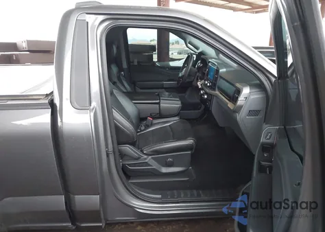 2023 Ford F-150 Xlt z USA, uszkodzony, nr VIN 1FTMF1C50PKD04652